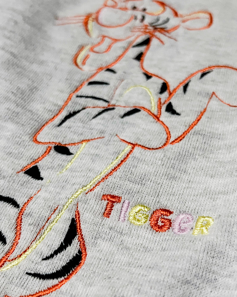 (XL) Vintage Tigger Line Art Grey Embroidered Crewneck Sweater